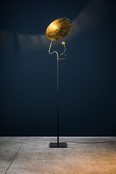 Floor lamp Luce d'Oro available in gold, silver or copper finishes from Catttelani & Smith
