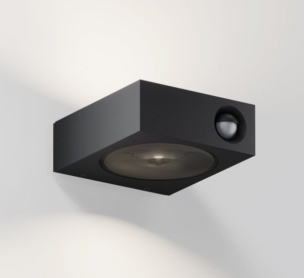 LED wall light LUCI CONTROL with motion detector from IP44.de in a choice of black or anthracite finishes