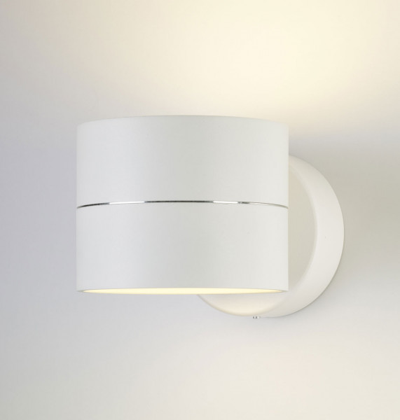 LED wall lamp TUDOR from Oligo, variant in white matt